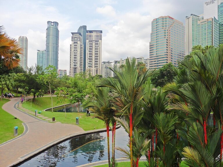 Why More People Are Choosing to Live in Malaysia