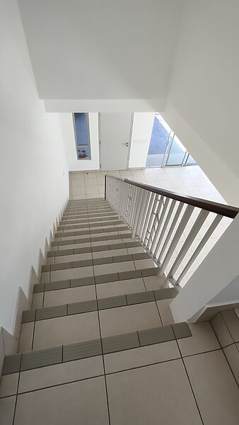 photo_6330325304164946295_y