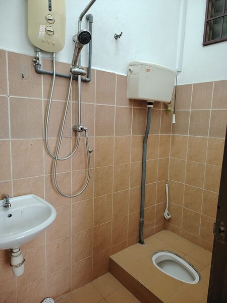 photo_6154393930364471055_y