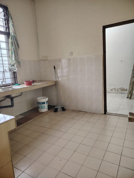 photo_6311884316614967899_y