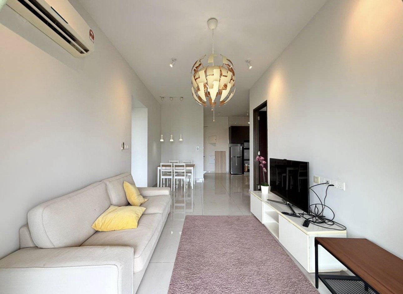 Fully Furnished Studio @ Continew Residence