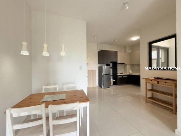 Fully Furnished Studio @ Continew Residence