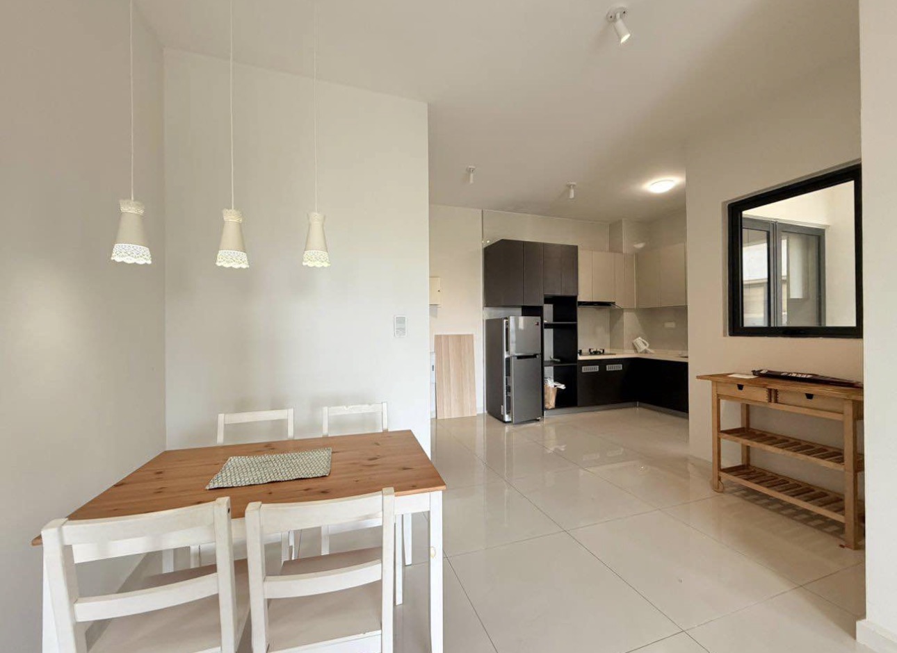 Fully Furnished Studio @ Continew Residence