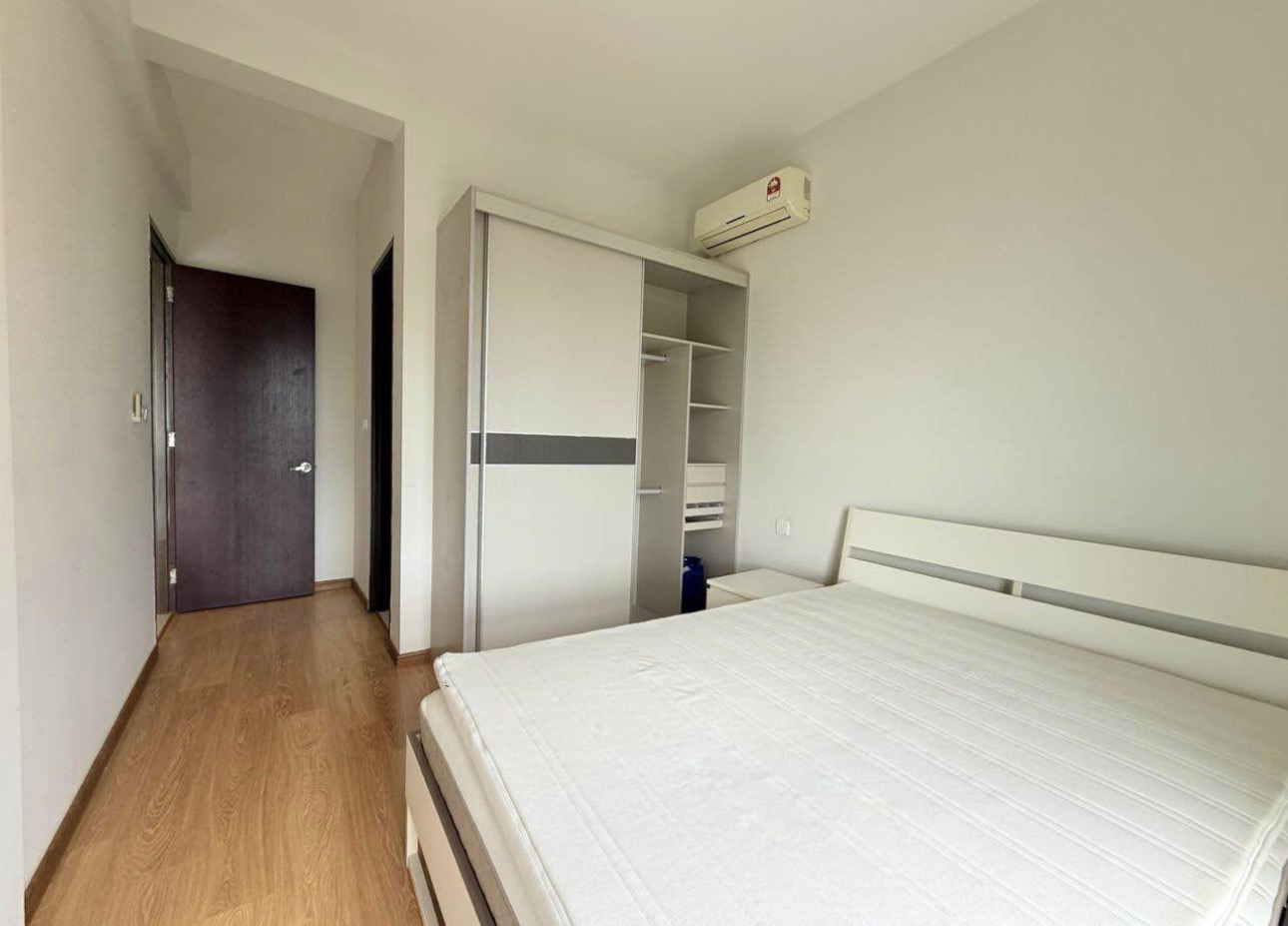 Fully Furnished Studio @ Continew Residence