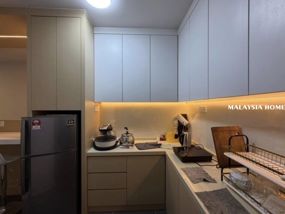 Well Furnished Studio @ Aman Heights Condo