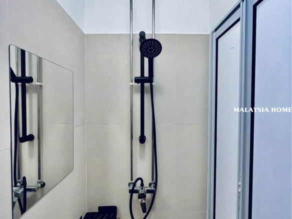 private studio available for rent at UNIV 360