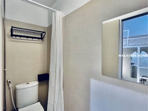 private studio available for rent at UNIV 360