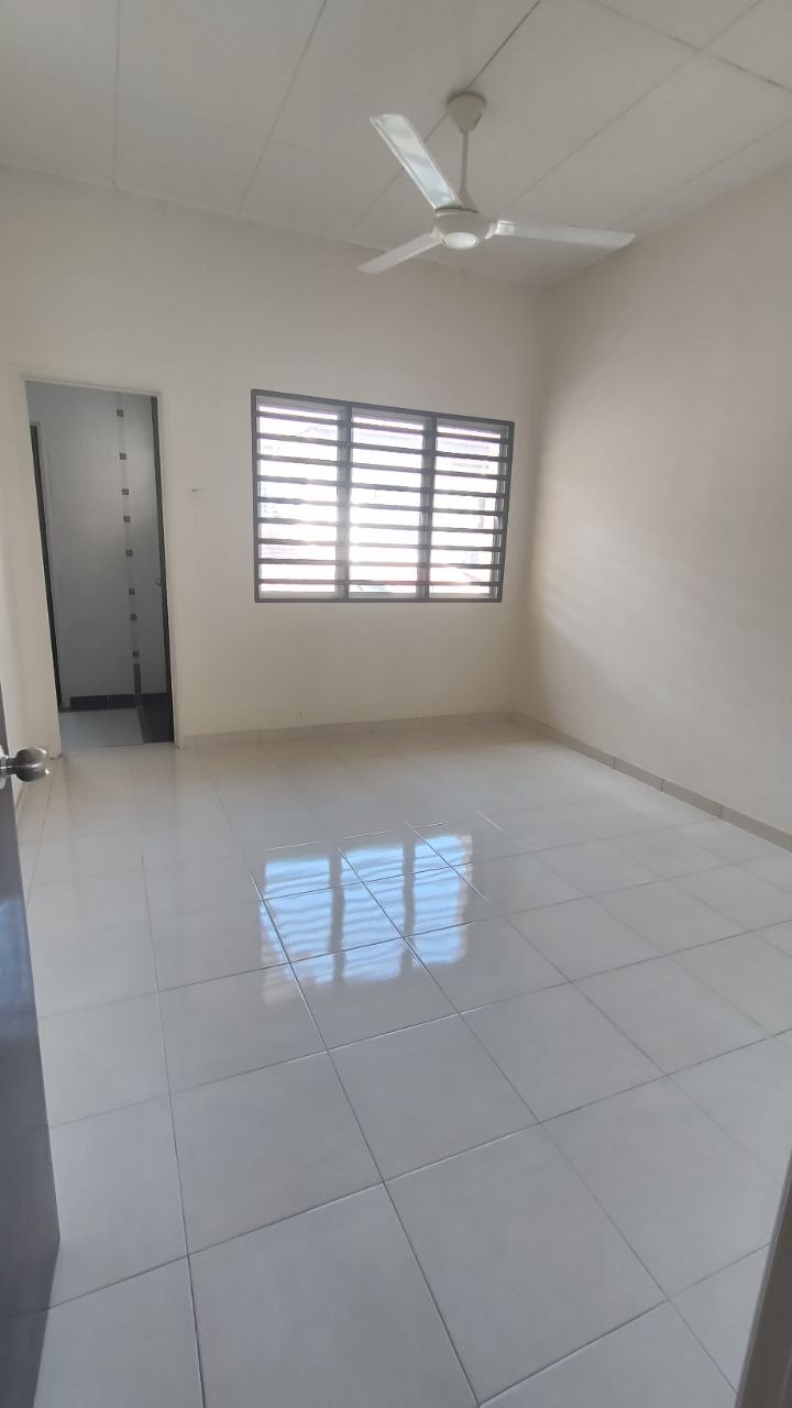 Zebrina 24 x 80 Double Storey Seremban 2