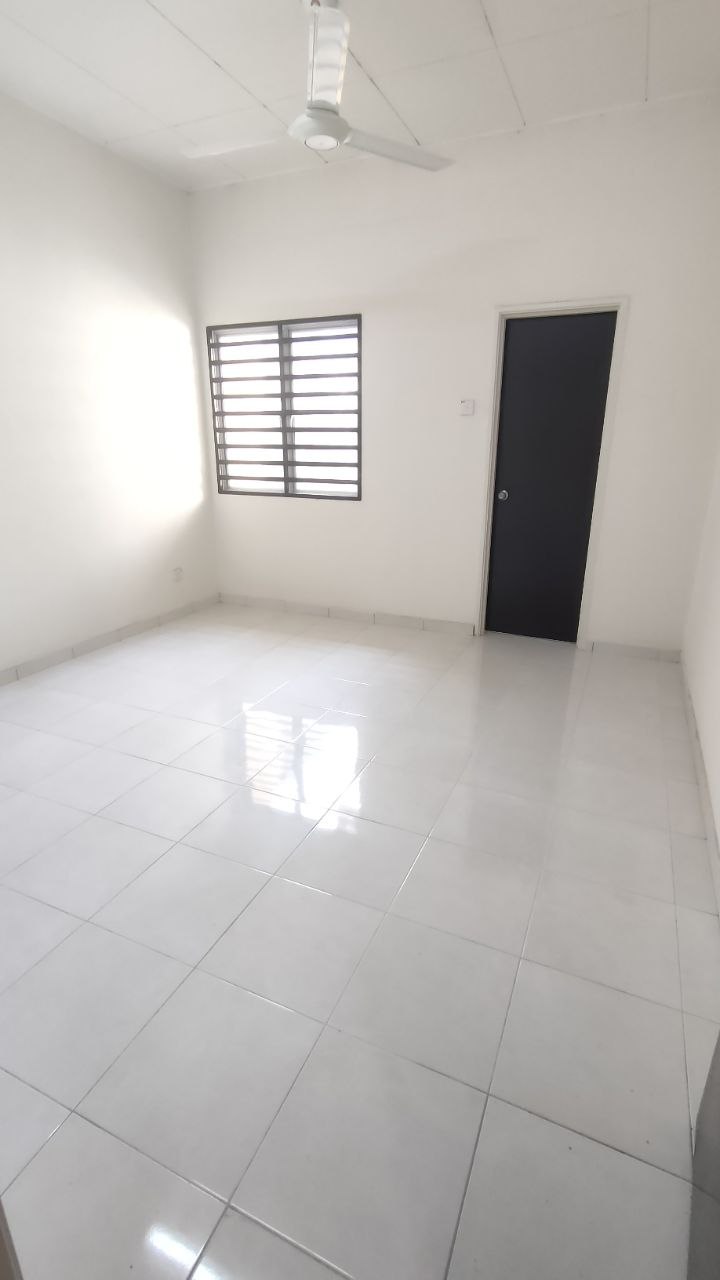 Zebrina 24 x 80 Double Storey Seremban 2