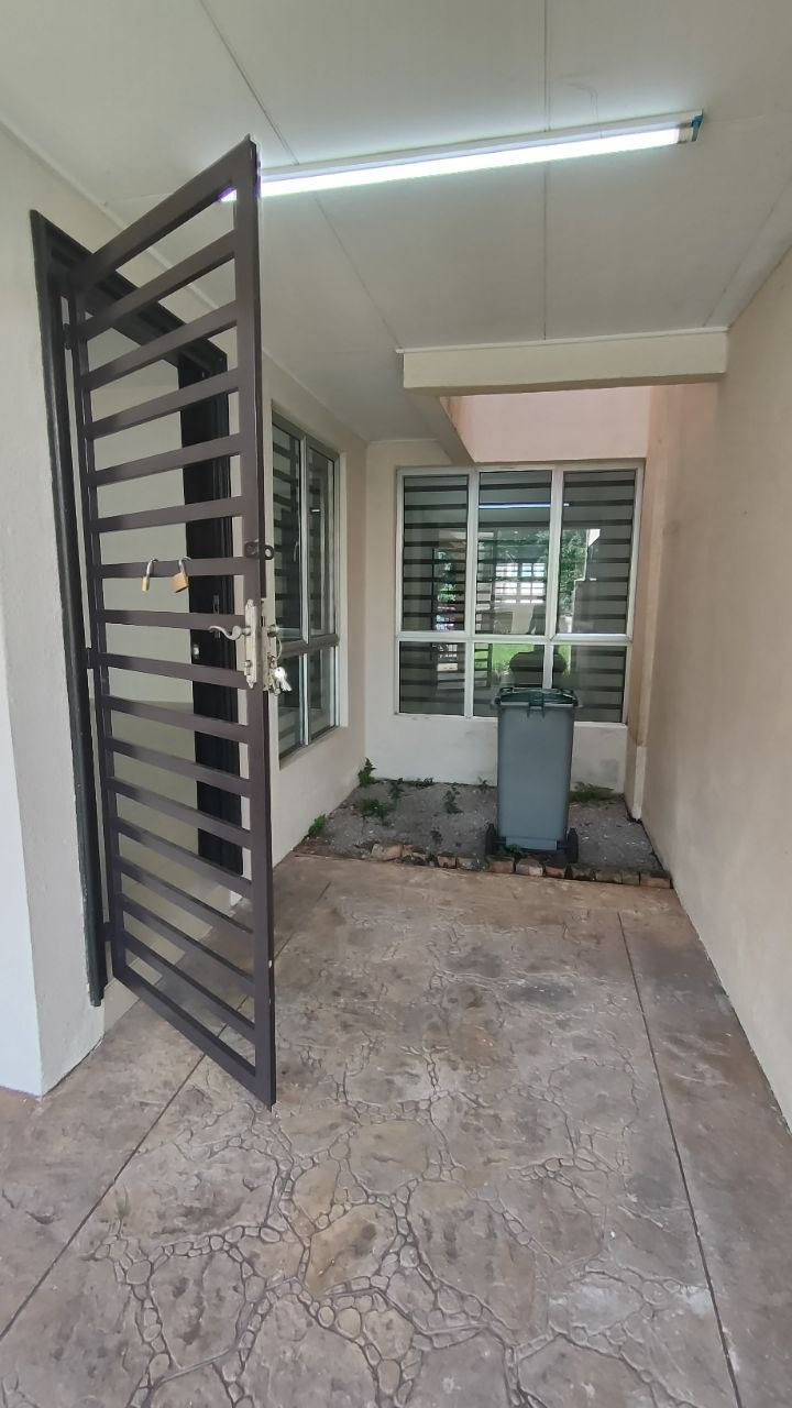 Zebrina 24 x 80 Double Storey Seremban 2