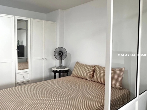 Single bedroom at Kuala Lumpur