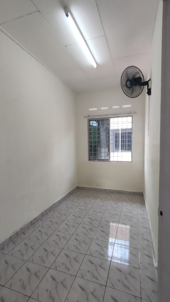 photo_6141060573764981324_y Taman Gadong Jaya Townhouse Corner