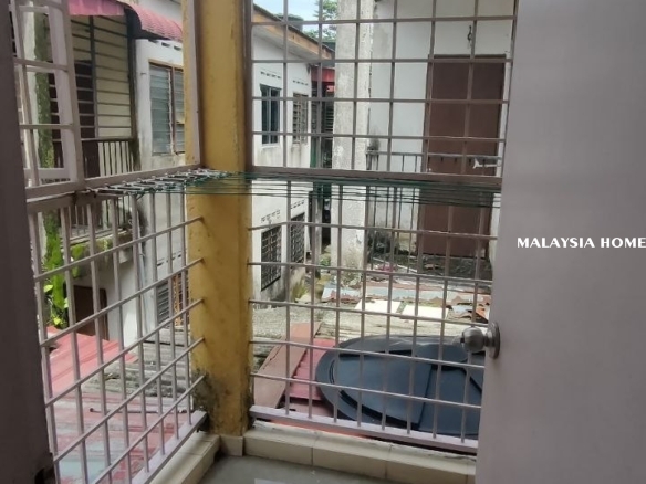 Taman Gadong Jaya Townhouse Corner