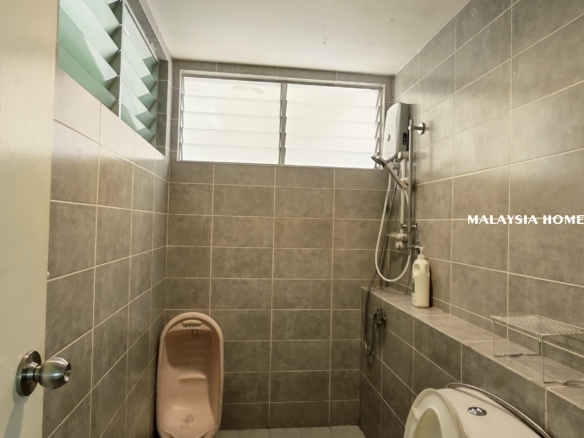 Own This Alam Damai Corner at RM490 per sqft