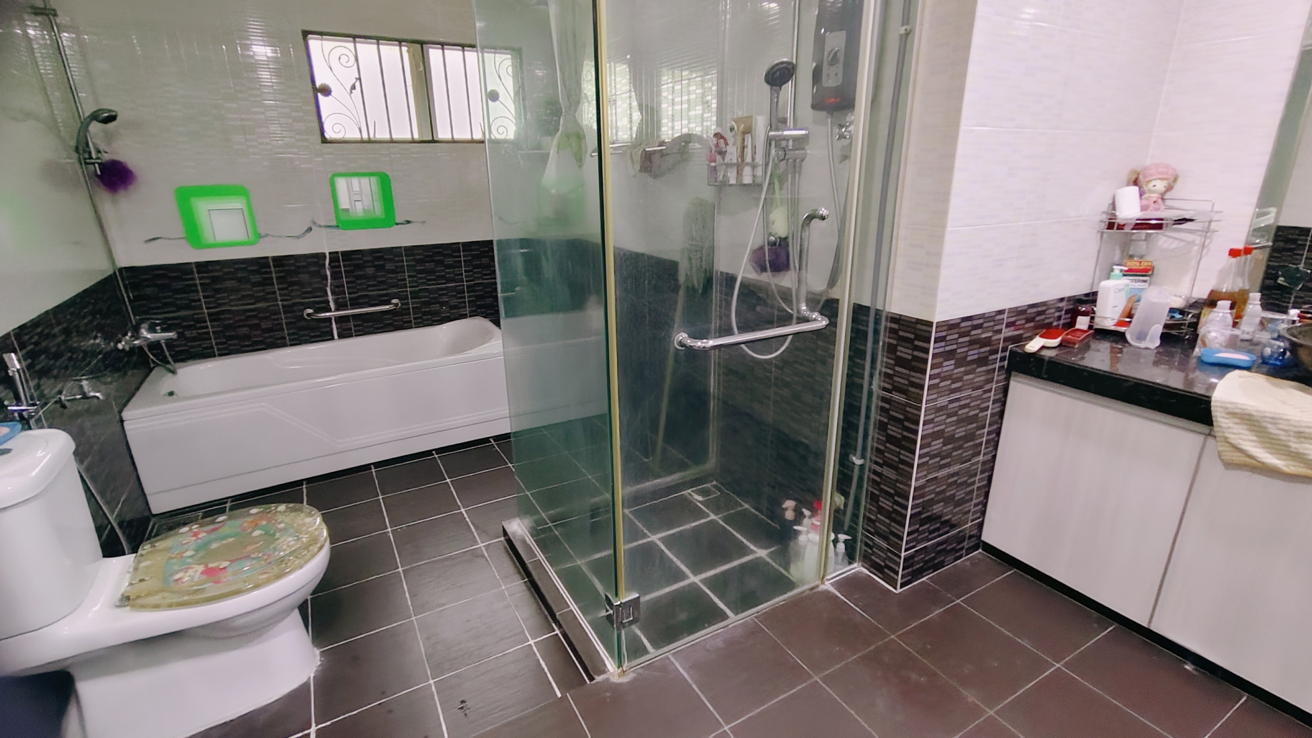BATHROOM KAJANG 2 – DOUBLE STORY TERRACE HOUSE CORNER