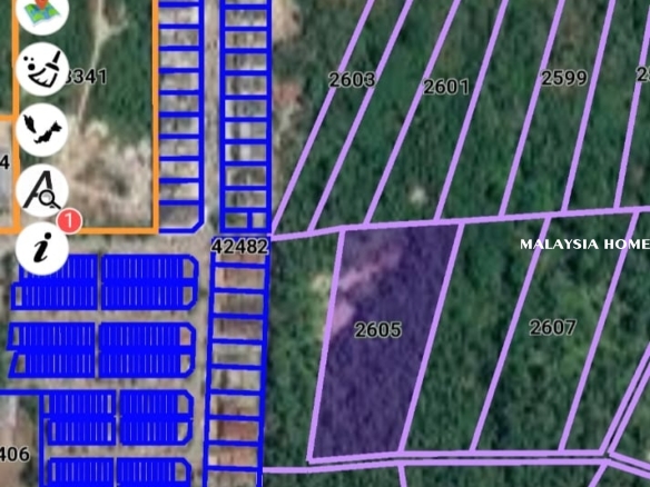 Land in Gombak