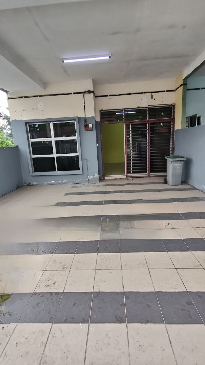 photo_6224106137255087893_y Taman Dawn Seremban Single Storey EndLot