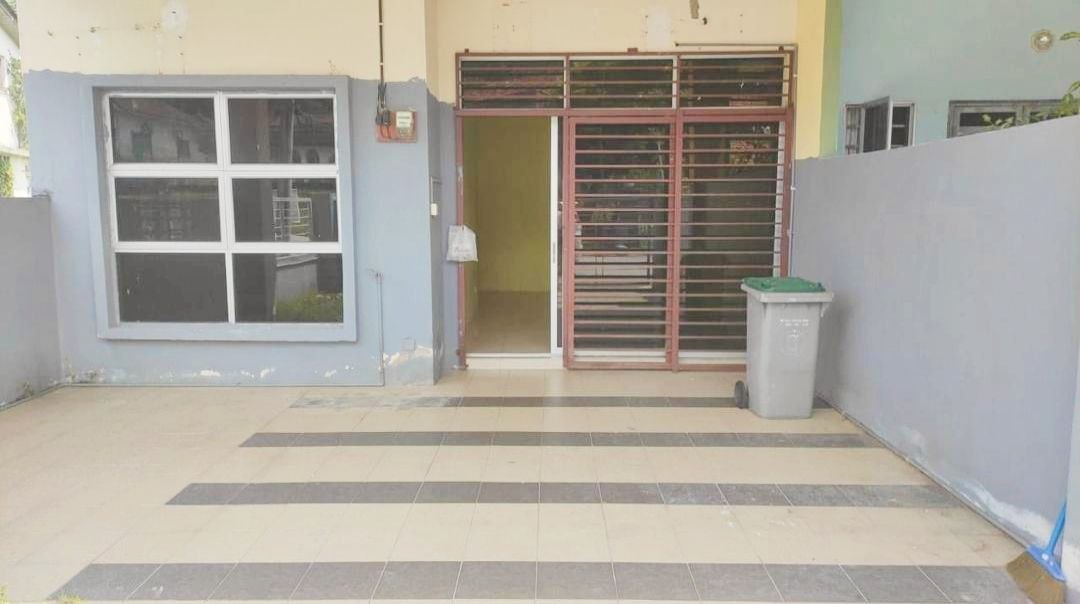 photo_6224106137255087896_y Taman Dawn Seremban Single Storey EndLot