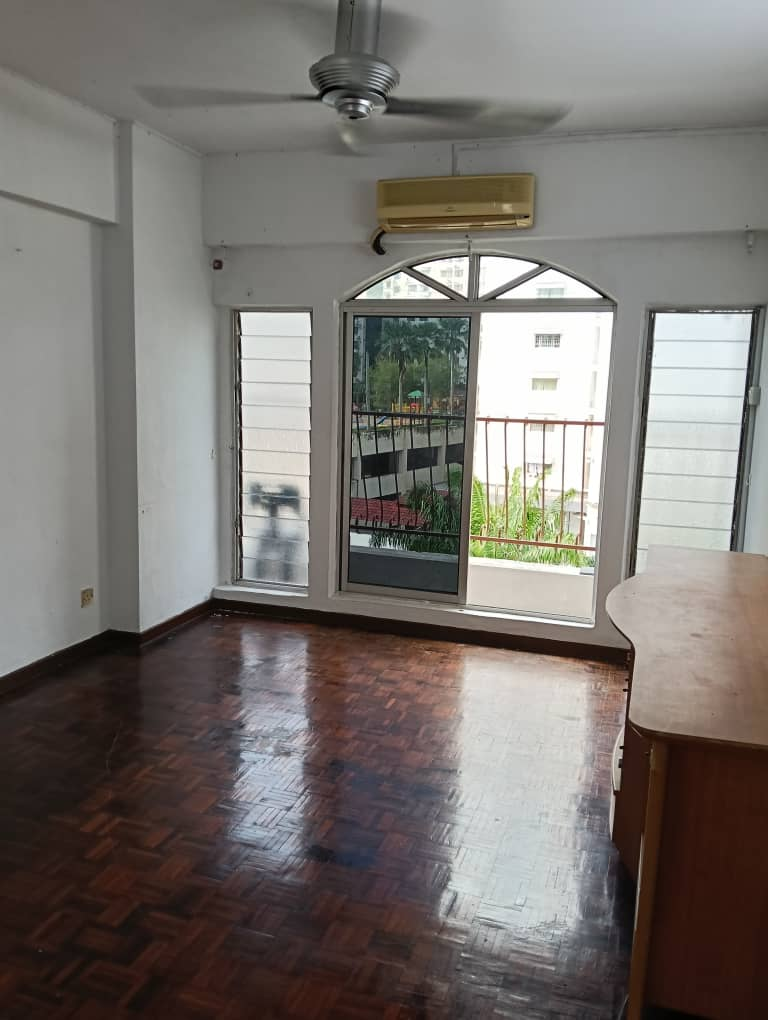 Desa Delima Corner unit 3-Bedrooms 720sf Basic Unit 1-Covered Carpark